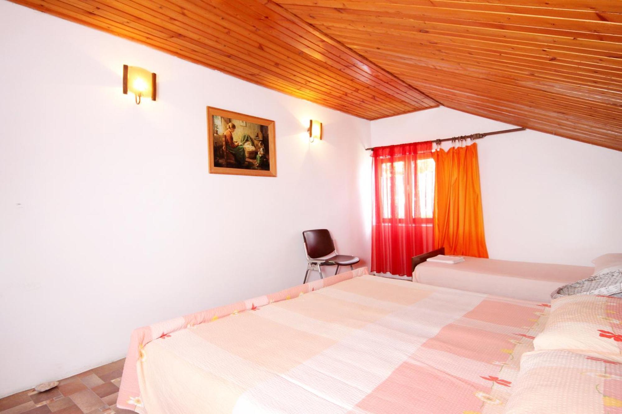 Apartments With A Parking Space Prigradica, Korcula - 193 Blato  Room photo