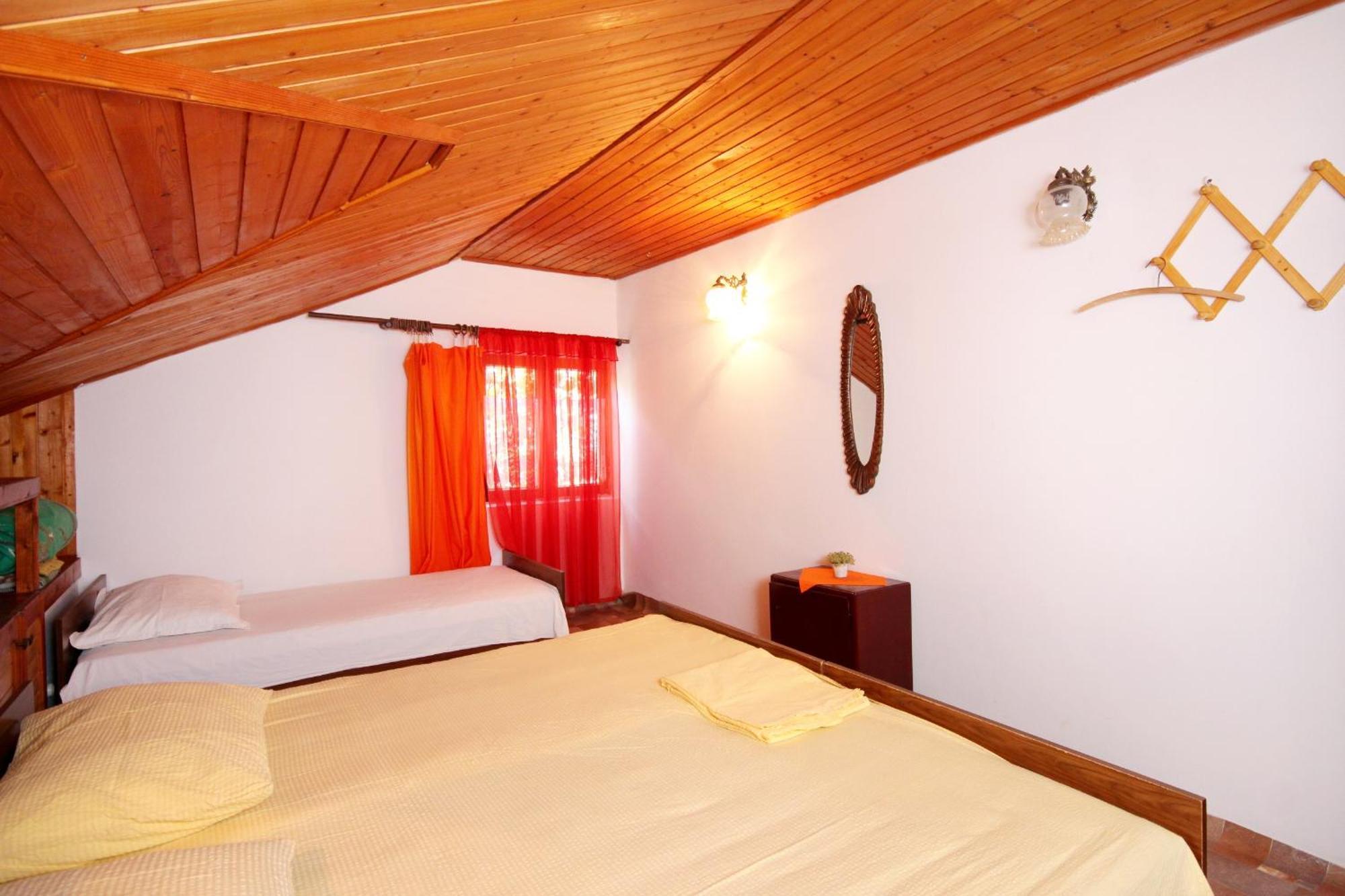 Apartments With A Parking Space Prigradica, Korcula - 193 Blato  Room photo